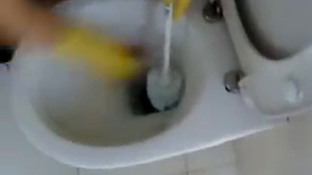 Как мыть унитаз смотреть онлайн