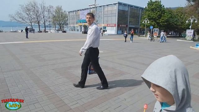 VLOG 473 Геленджик LIFE Неожиданный выходной смотреть онлайн