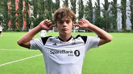 17-летний Сверре Нипан — следующая большая звезда смотреть онлайн