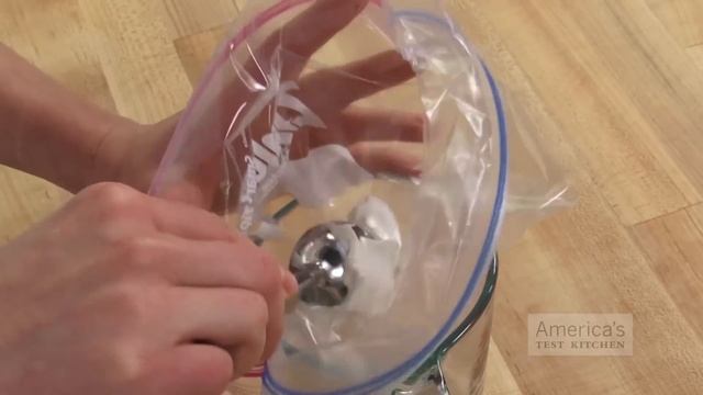 Super Quick Video Tips: How to Make a DIY Pastry Bag смотреть онлайн