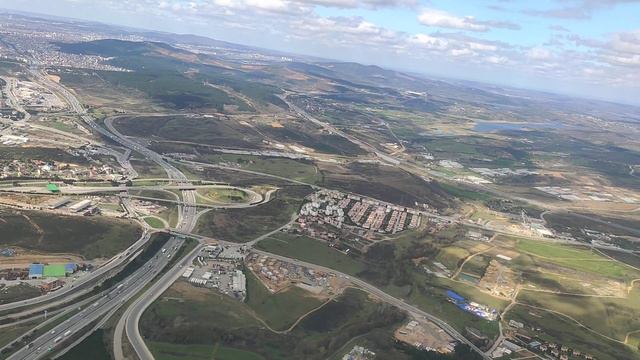 Взлёт из аэропорта Сабиха Гекчён смотреть онлайн