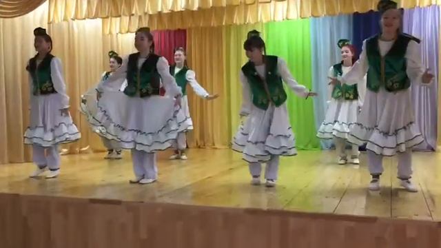 Муниципальный этап национального фестиваля детского художественного творчества "Без бергэ" в Агрызе смотреть онлайн