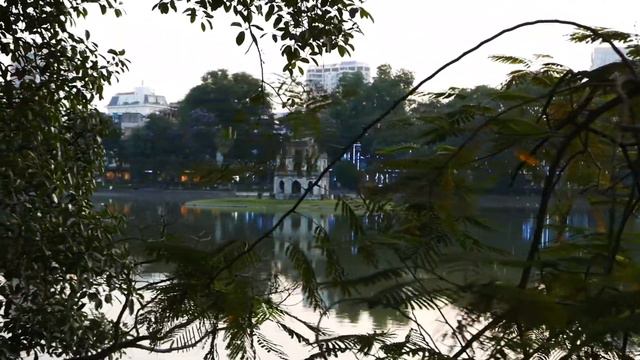 Hoan Kiem Lake And The Turtle God Sword Legend смотреть онлайн
