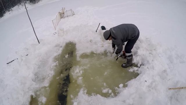 Как мы ставим морды зимой.