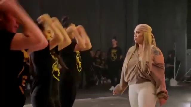 Royal Family “Level Up” Choreography @ciara ( VIDEO DANCE ) смотреть онлайн
