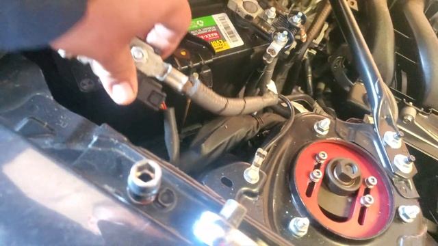 How to: Remove a Battery from a 2013 Scion FR-S смотреть онлайн
