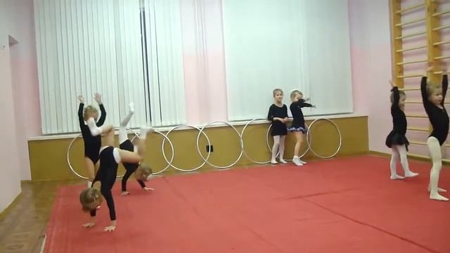 Показательная разминка смотреть онлайн