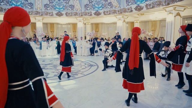 Абхазский народный "Праздничный" танец смотреть онлайн