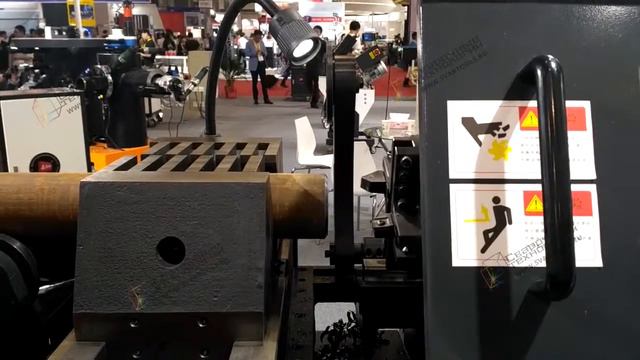 Машина для высокоскоростной обработки торцов труб серии OCD смотреть онлайн