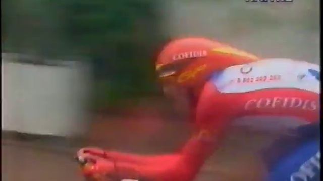 Tour 1998 20^ Montceau-les-Mines - Le Creusot (cr. ind.) [J.Ullrich/B.Julich/M.Pantani] смотреть онлайн