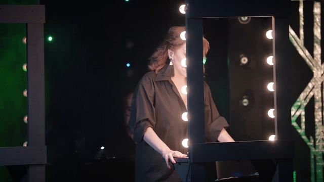 Елена Газаева, "Танцы на стеклах" смотреть онлайн