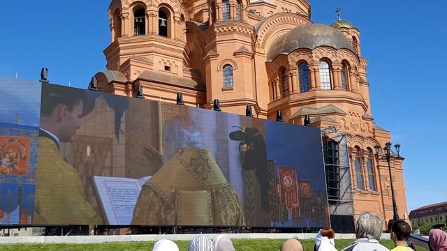 Освещение Храма Александра Невского в Волгограде его Святейшеством Патриархом Кириллом в Волгограде смотреть онлайн