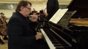 БРАМС. Концерт для фортепиано с оркестром № 2 си-бемоль мажор. Солист – Евгений ИЗОТОВ