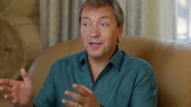 Как миллионеры налаживают полезные связи / Роман Василенко смотреть онлайн