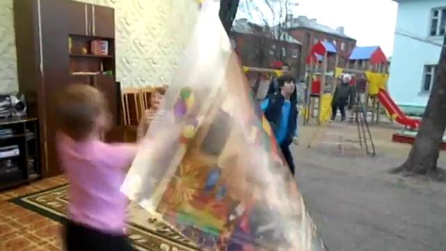 Воспитанники СОГБУ СРЦН "Радуга" в поддержку акции "Белая ромашка" смотреть онлайн