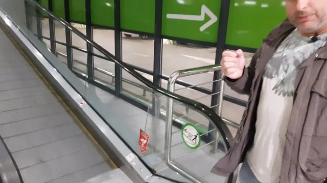 Эскалатор смотреть онлайн