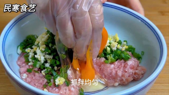 把豆腐放入絞肉機中，瞬間變成美食，很多人都沒有見過，軟糯鮮香，【民寒食藝】，#豆腐 #豆腐料理 #豆腐食譜 #豆腐的做法 #tofu смотреть онлайн