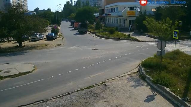 Перекрёсток в Щёлкино, 22.09.2015 - time-lapse с камеры 2 смотреть онлайн