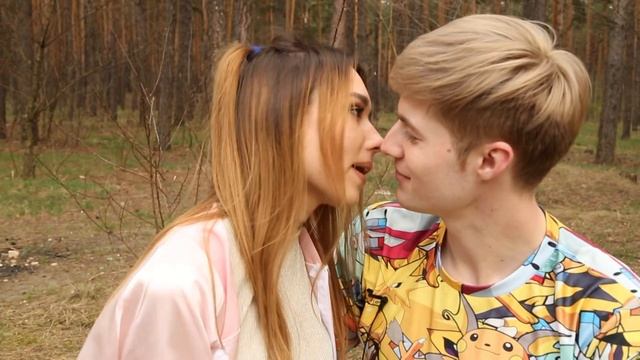 Куда девать нос во время поцелуя | Как правильно целоваться смотреть онлайн