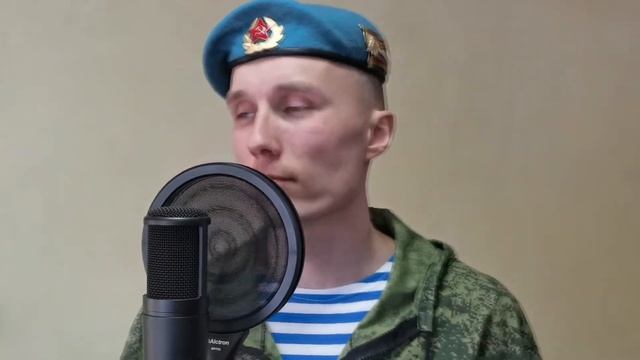 Александр Фролов - Русский парень(музыка - Ким Брейтбург, слова - Сергей Сашин) смотреть онлайн