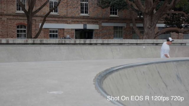 Canon EOS R new mirror-less camera Hands-on Review смотреть онлайн