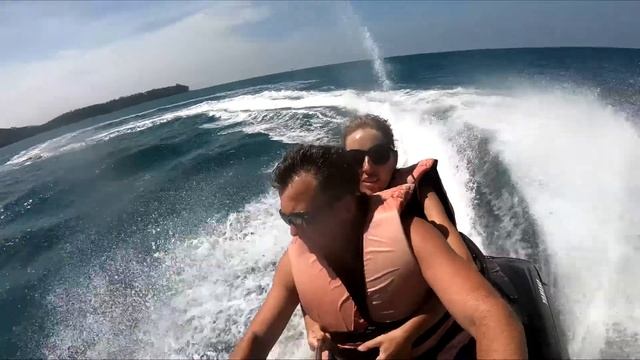 Катание на водном мотоцикле. Тайланд 2019 смотреть онлайн