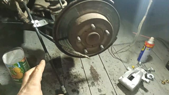 Замена суппорта, шланга Geely Emgrand втулки стабилизатора. смотреть онлайн