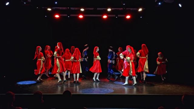 Танец некрасовских казаков 