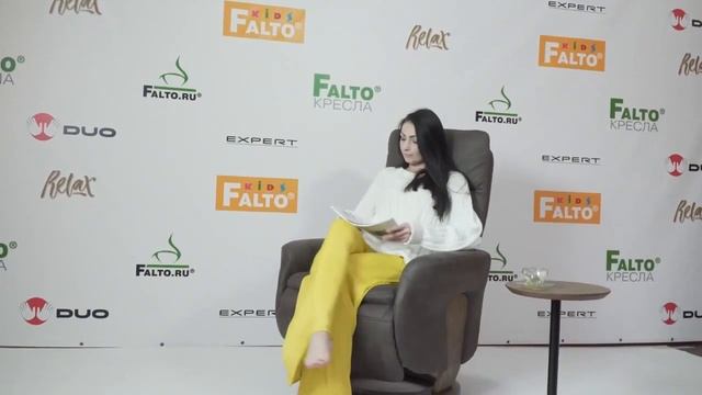 Комфортное кресло реклайнер Relax Francesca