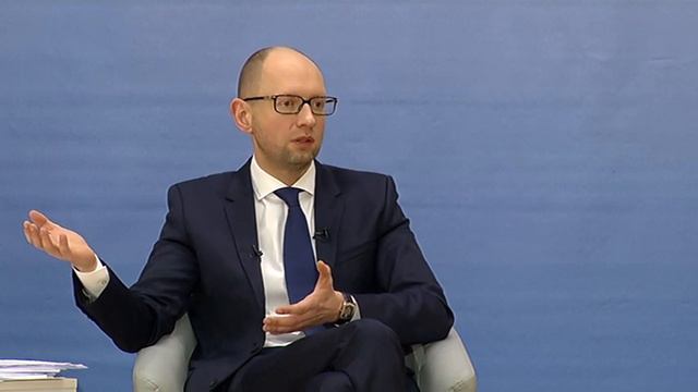 У рамках урядової реформи держуправління упродовж року було скорочено 25 тисяч держслужбовців смотреть онлайн