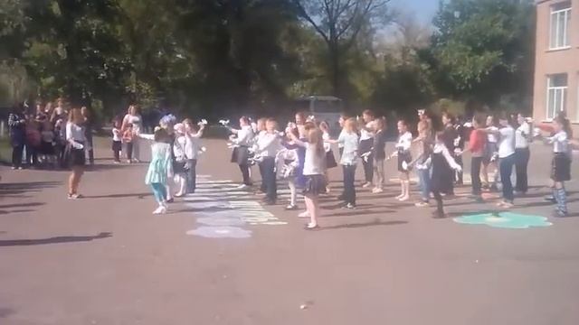 Танец,день Миру смотреть онлайн