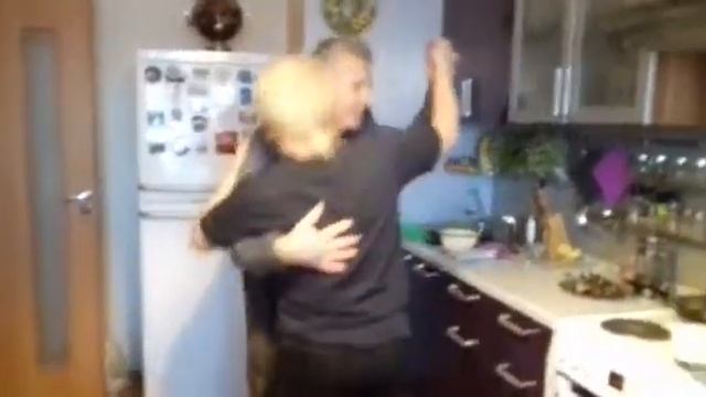 Жизнерадостные танцы после перенесенного инсульта - 8 Марта! С праздником дорогие женщины!! смотреть онлайн