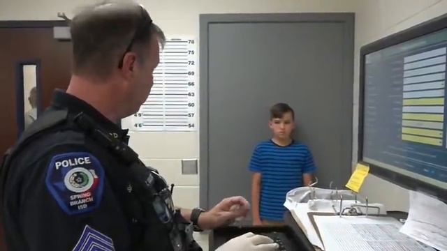 When a School Calls the Police on a Student смотреть онлайн