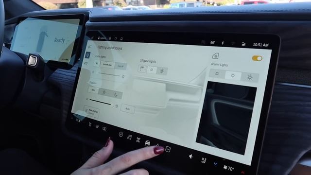 How Family Friendly Is The 2022 Rivian R1S?