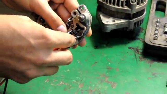 Ремонт генератора ЗАЗ Chance/ Daewoo Lanos/ Chevrolet Lanos. Замена диодного моста. [GWS161] смотреть онлайн