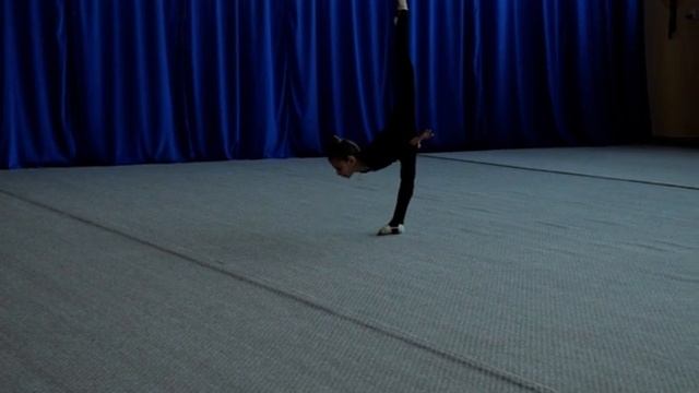 В Стародеревянковской провели открытую тренировку по художественной гимнастике смотреть онлайн