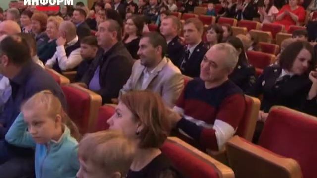 В Пыть-Яхе отметили День сотрудников органов внутренних дел смотреть онлайн