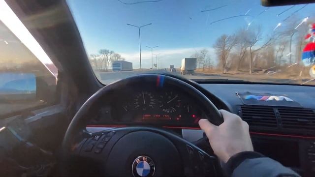 Продолжение #влог #погороду на бмв е39 Ⓜ️ #сновымгодом #bmw #bmwm #bmwm5 #e39 #m5 #обзор #тестдрайв