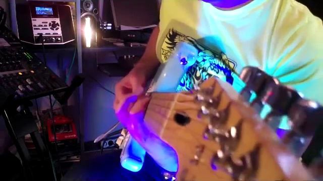 Boss eBand JS10 - Fender Classic Series '50s Stratocaster, Seymour Duncan Screamin смотреть онлайн