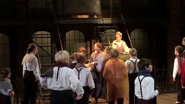 “Feed the Birds” - Mary Poppins смотреть онлайн