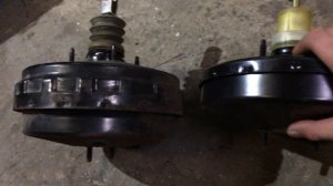 ШИПИТ ПЕДАЛЬ ТОРМОЗА VW T4