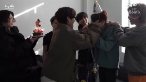 День рождения Джина 2020 и сюрприз от BTS