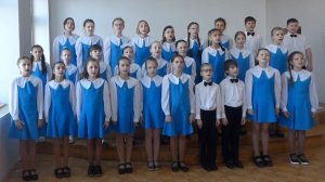 "Земля полна чудес" Е. Зарицкая - исполняет младший концертный хор "Фантазия"