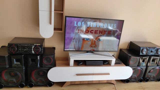 2× LG XBOOM CM 9750 70.000 WATT (2 × LG 9750) смотреть онлайн