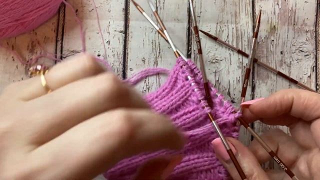 Вяжем комбинезон для собаки. Мастер-класс. Часть 1. смотреть онлайн