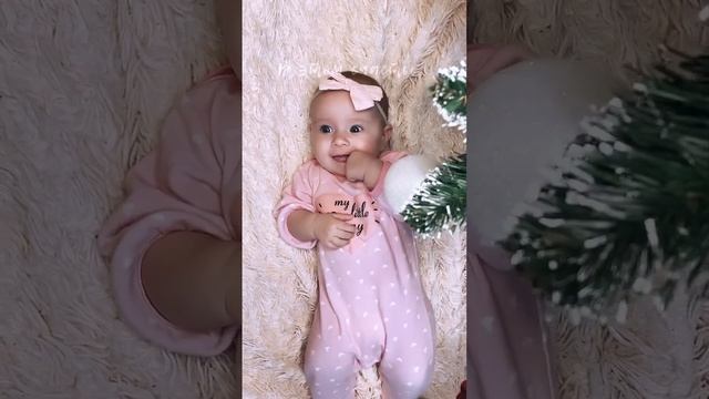 Как же я обожаю эту булку ? какие же волшебные эти девчонки ? #онамойкосмос #дочка #меняпокажи смотреть онлайн
