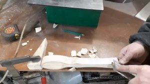 Режут все! Ложкорез из подшипника своими руками. Режем ложку.