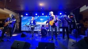 ВИА Синяя птица - Знаешь ты / Ресторан Максимилианс.