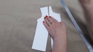 Как убрать нагрудную вытачку. Моделирование.mp4