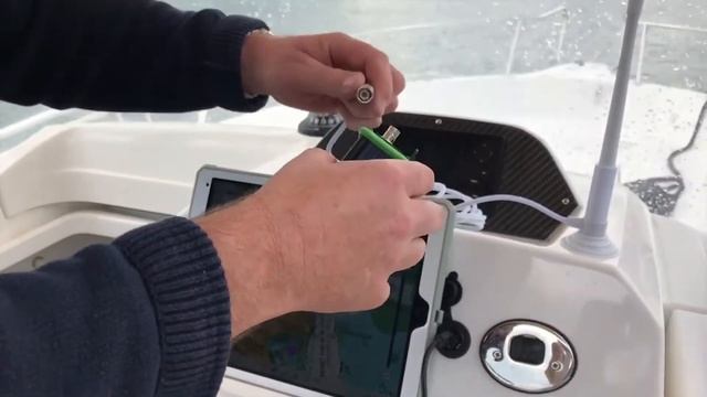 Digital Yacht Nomad Portable AIS Transponder - Product Overview смотреть онлайн